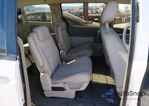 2010 Dodge Grand Caravan Sxt z USA, uszkodzony, nr VIN 2D4RN5D18AR144270